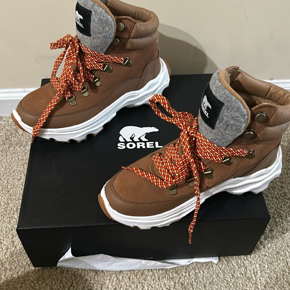Kinetic Breakthrough Conquest Sorel boots